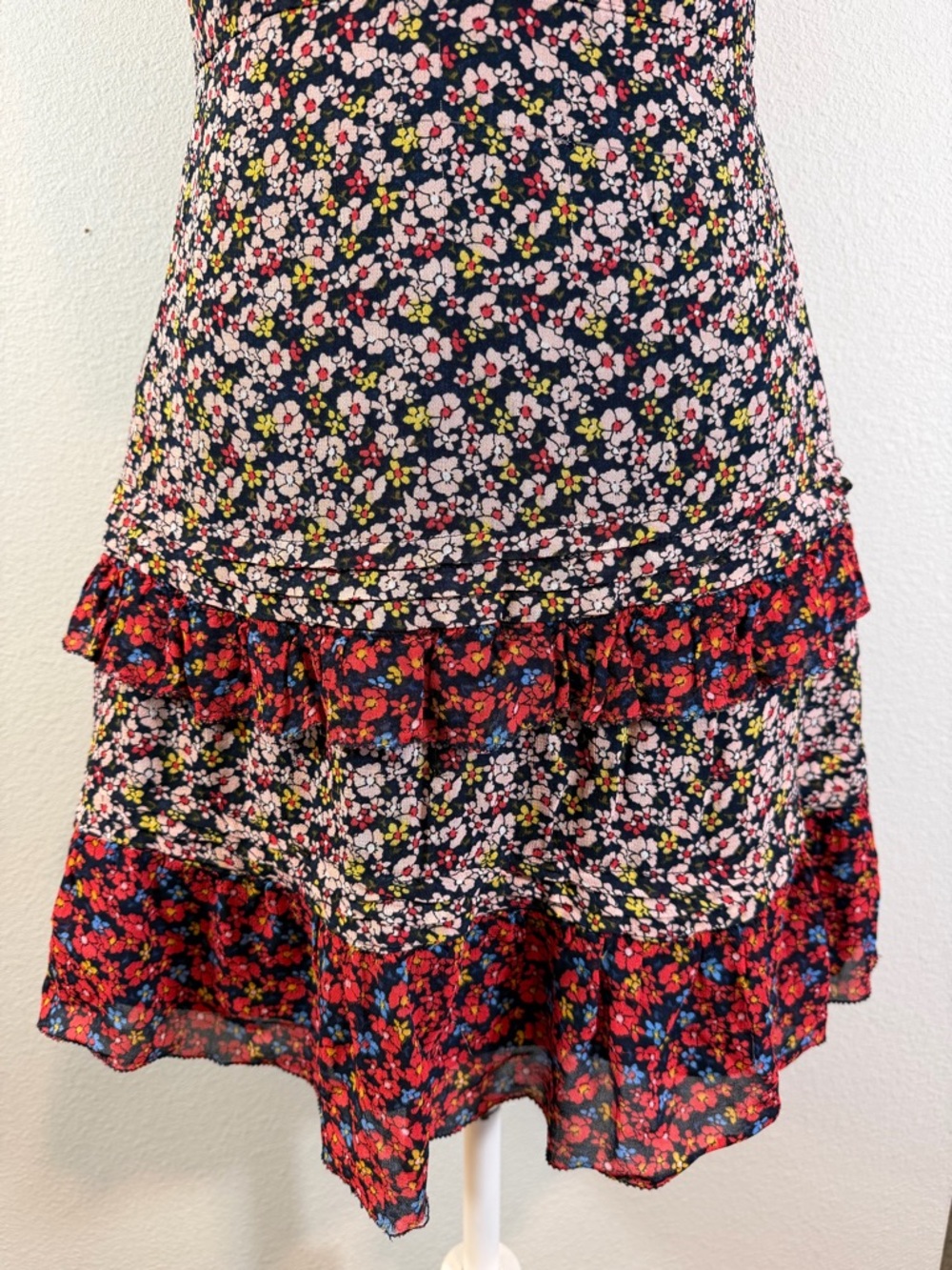 Jack Wills Floral Mini Dress Size 4 Black Red Ruffle Festival Boho Western - Picture 4 of 13
